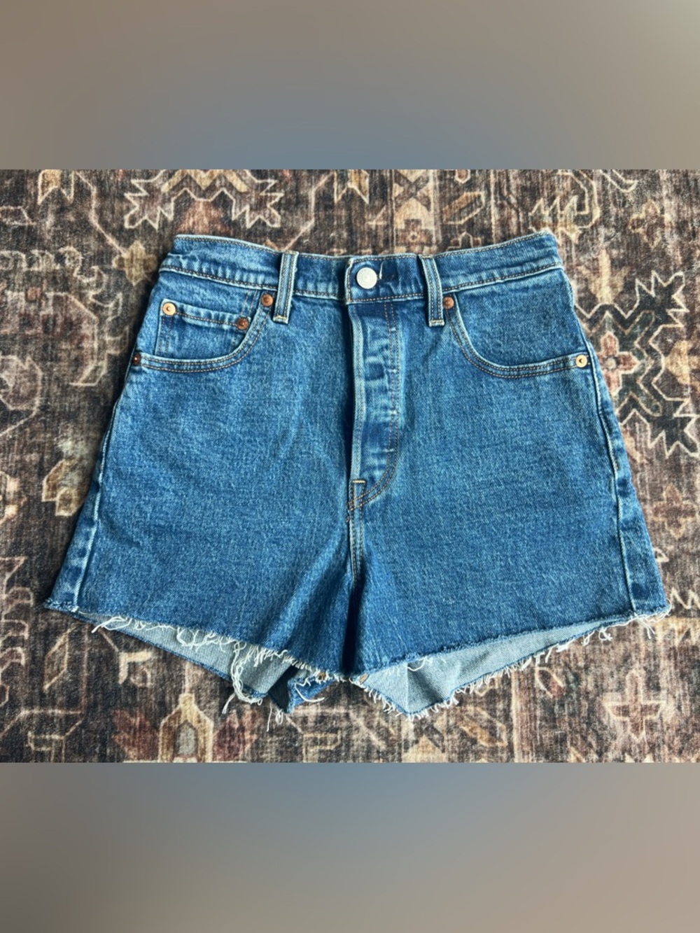 Levi’s Premium Ribcage Shorts 26 High Rise Raw Hem Denim Jean Shorts Blue